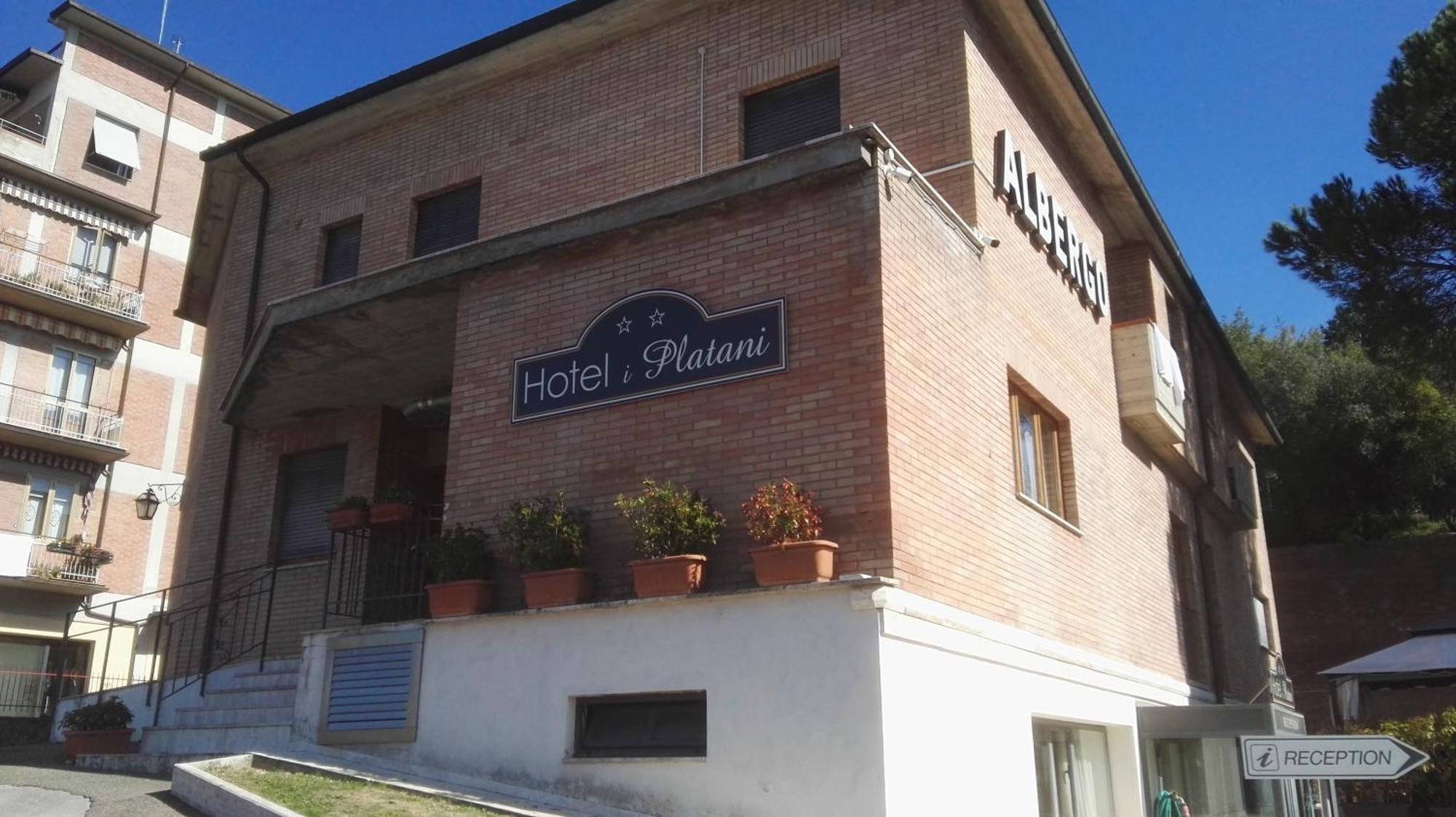 Hotel I Platani Сиена Екстериор снимка