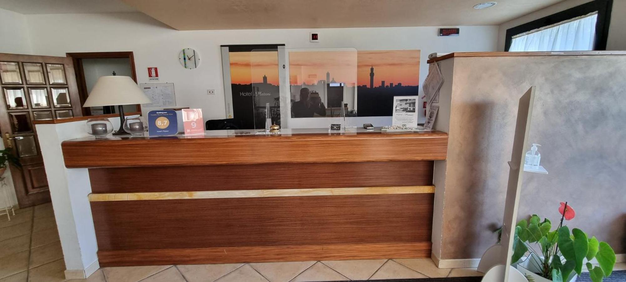 Hotel I Platani Сиена Екстериор снимка