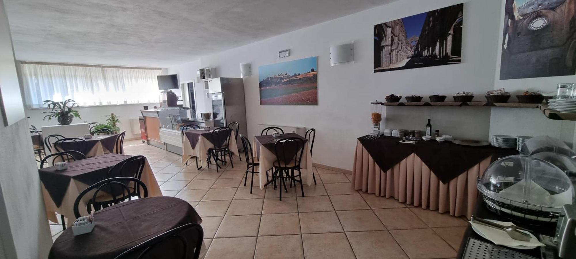 Hotel I Platani Сиена Екстериор снимка