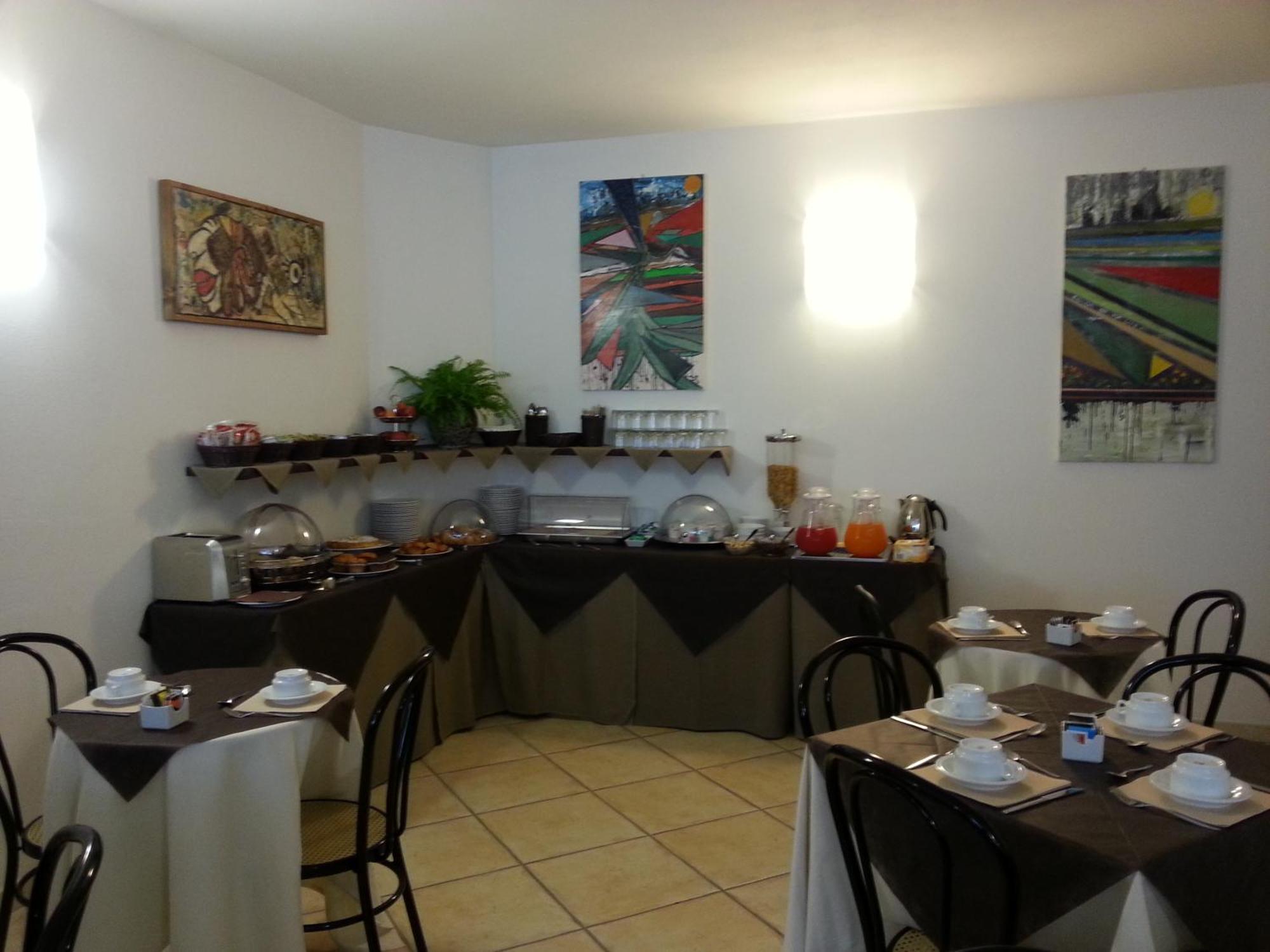 Hotel I Platani Сиена Екстериор снимка