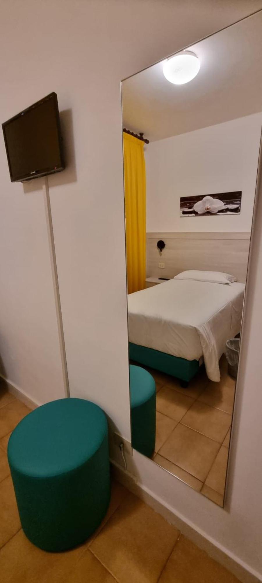 Hotel I Platani Сиена Екстериор снимка