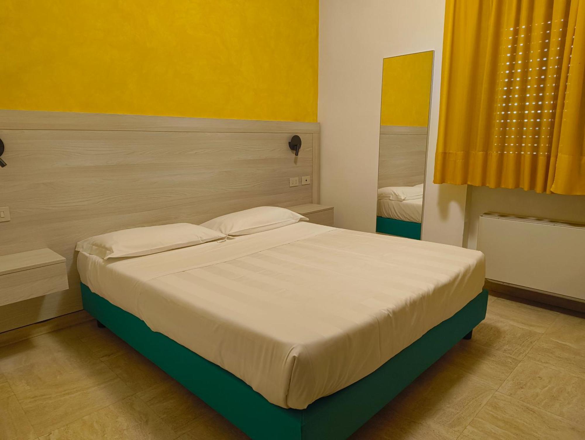 Hotel I Platani Сиена Екстериор снимка