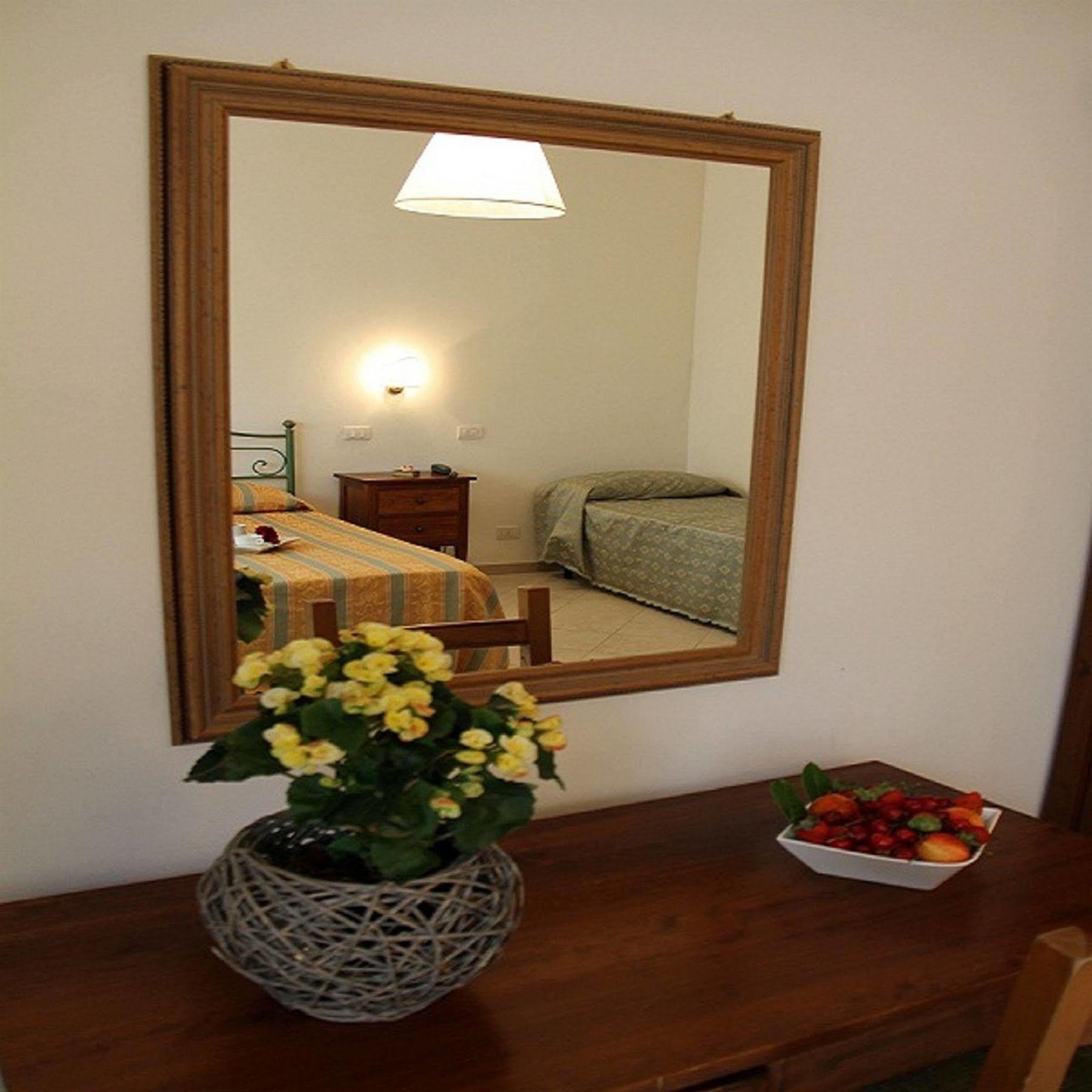 Hotel I Platani Сиена Екстериор снимка